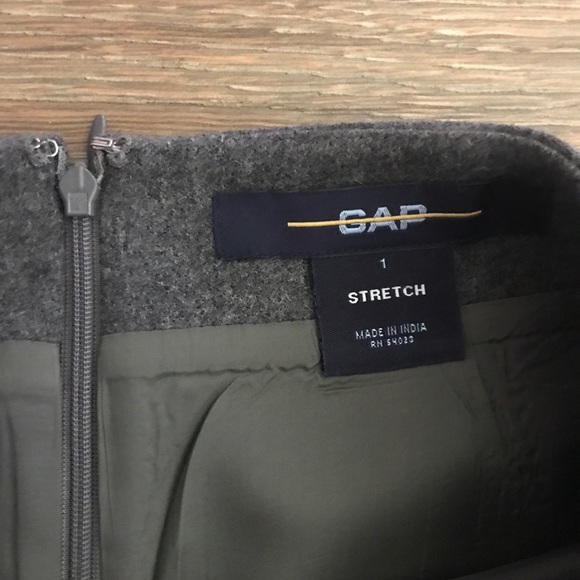 Gap gray wool stretch midi skirt 1 - Picture 3 of 6